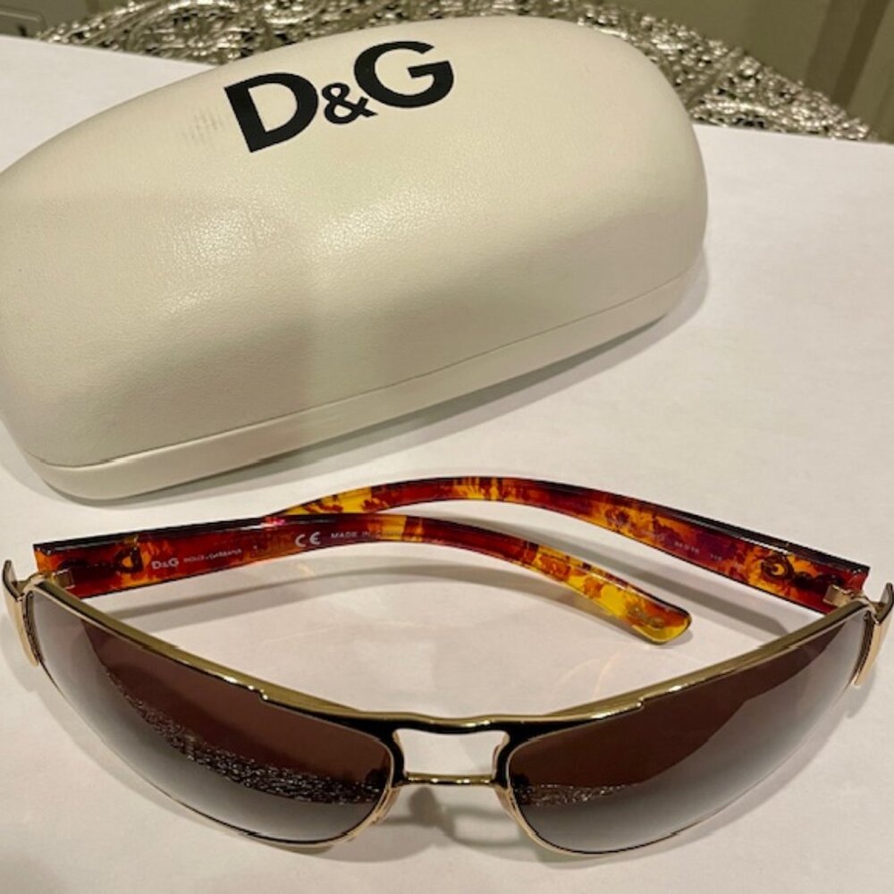 D&G Dolce & Gabbana Rare, Vintage, Aviator Sunglasses, Tortoise & Gold DG6056